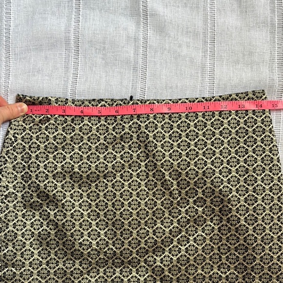 Ann Taylor Black and Gold Jacquar Pencil Skirt - Picture 7 of 9